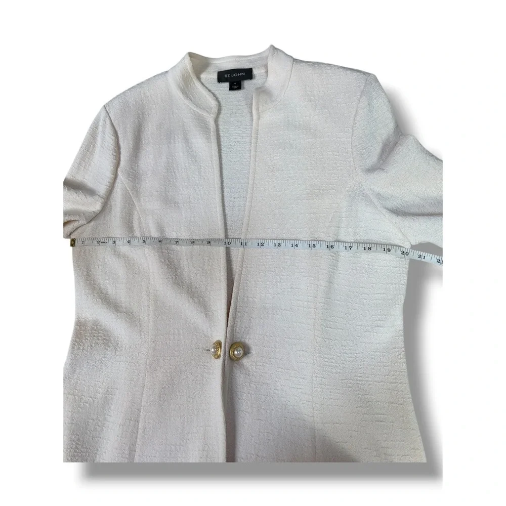 St John Cream Textured Knit Blazer Jacket Gold Pearl Button Flare Sleeve Size 14